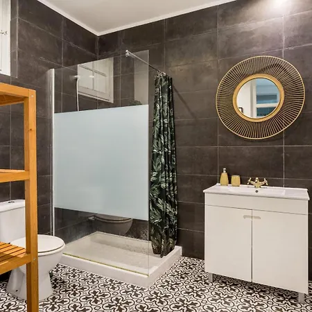 Modern 3br W/ Terrace & Bbq - Near Tram 28 | By Airnest