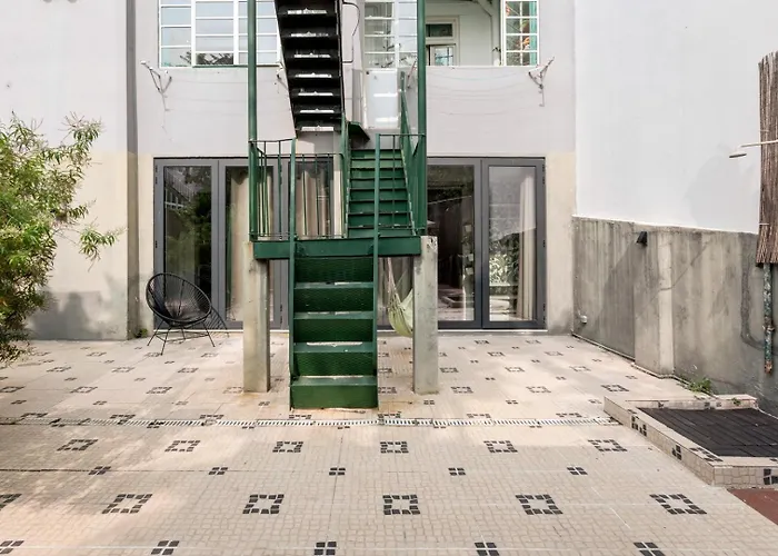 Modern 3br W/ Terrace & Bbq - Near Tram 28 | By Airnest